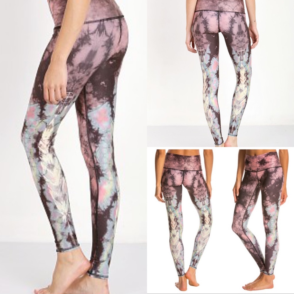 NWT Teeki Hot Pant Leggings Eagle Feather Pink size XS